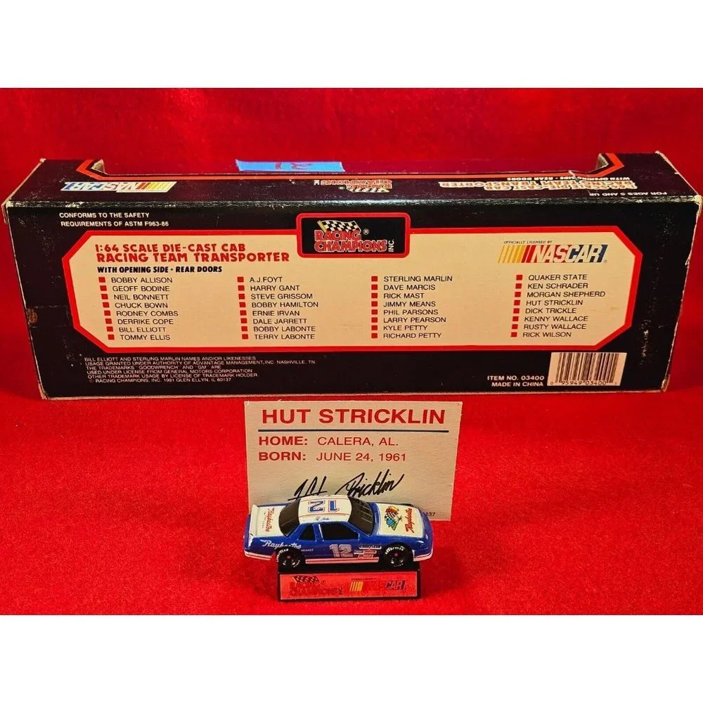 HUT‎ STRICKLIN NASCAR TRANSPORTER BUNDLE w/MATCHING STOCKCAR & PLAYER CARD